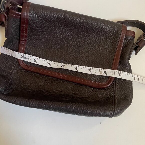 Roots Genuine Leather Crossbody Bag - Picture 9 of 9